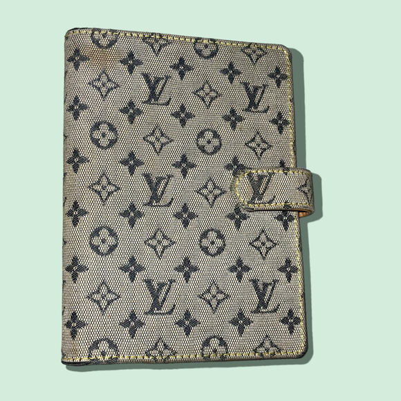 NOT FOR SALE Louis Vuitton Creme and slate coated canvas Monogram agenda cover - Picture 1 of 9
